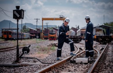 Maximizing Track Lifespan: Essential Tips for Railroad Maintenance