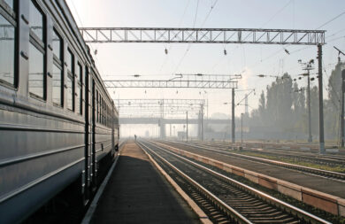 What Sets a Professional Railroad Construction Company Apart