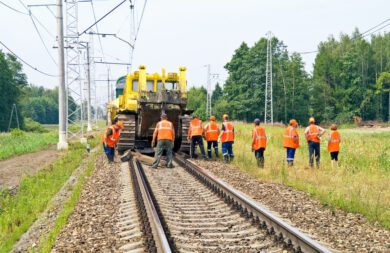 When to Consider Industrial Rail Expansion for Growing Operations