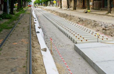 What Does a Railroad Ballast Do and What Happens When It Fails?