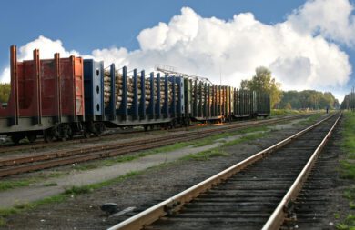 Can an Abandoned Rail Spur Be Reactivated? What Facility Owners Should Know